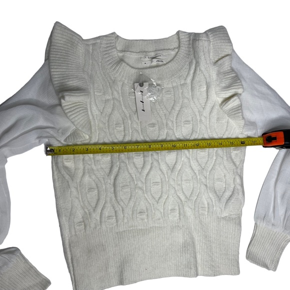 NWT Anthropologie White Ruffled Knit Puff Sleeve Sweater xs - Picture 6 of 14